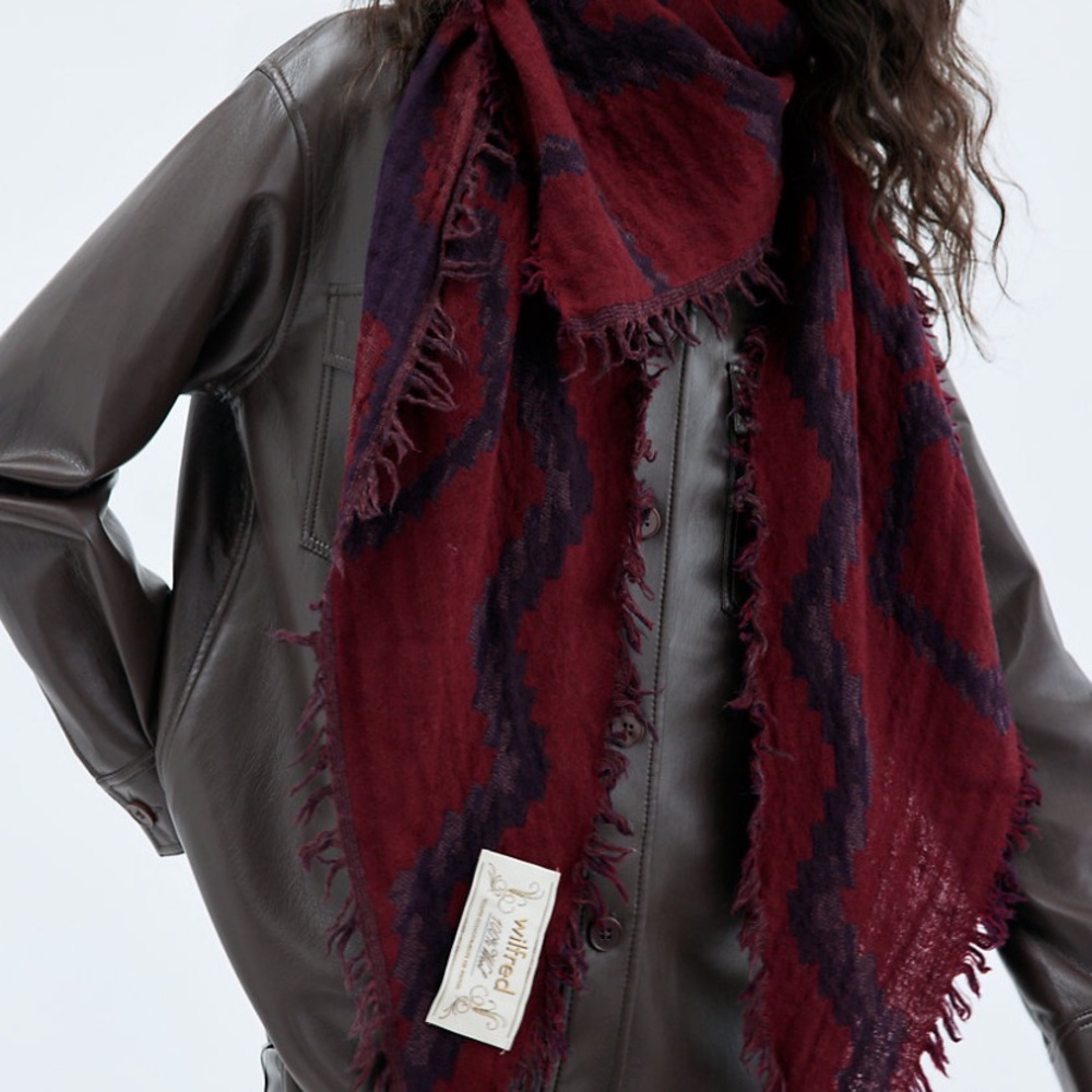 Aritzia Diamond Mosaic Scarf